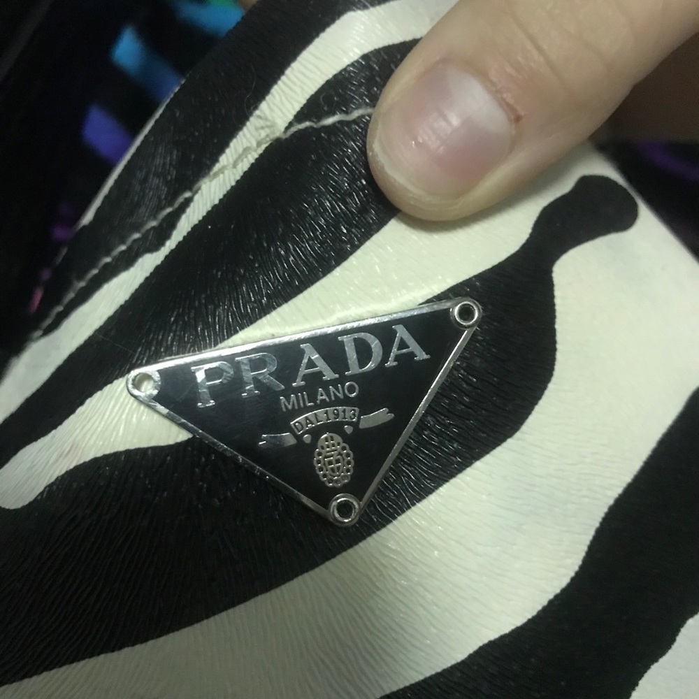 Authentic VINTAGE Parada leather purse